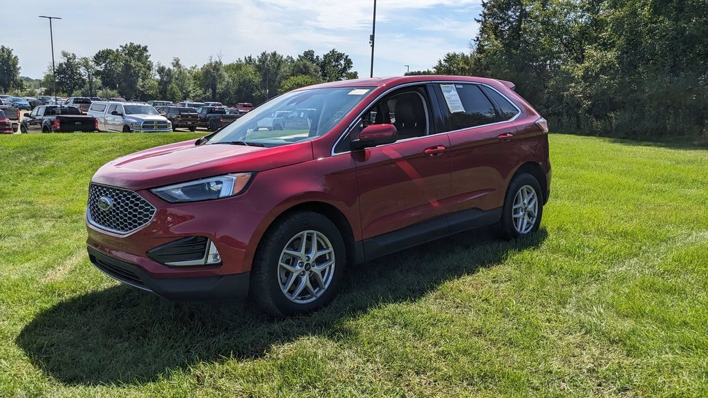 Certified 2024 Ford Edge SEL w/ Convenience Package AWD/4WD image 7