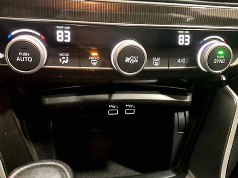 Used 2021 Honda Accord Sport image 15