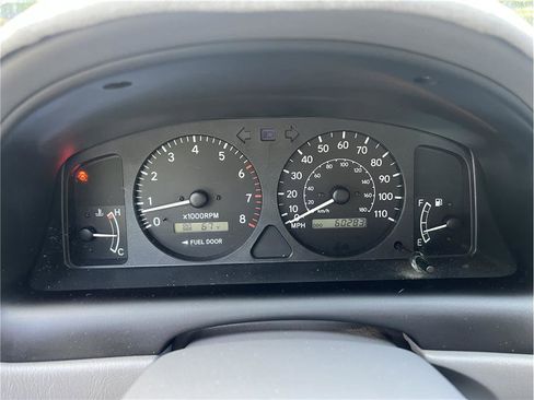 Used 1999 Toyota Corolla LE image 18