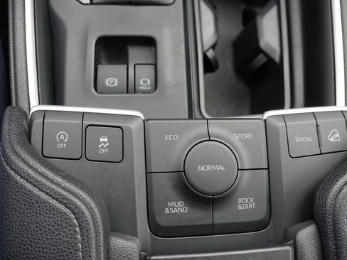 Used 2025 Toyota Grand Highlander XLE image 30