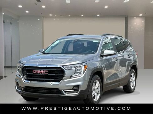 Used 2023 GMC Terrain SLE w/ Driver Convenience Package AWD/4WD image 1