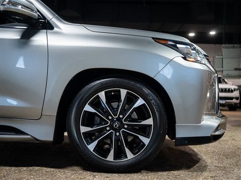 Used 2021 Lexus LX 570 4WD w/ Sport Package image 11