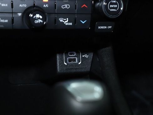 Used 2025 Jeep Compass Trailhawk AWD/4WD image 25
