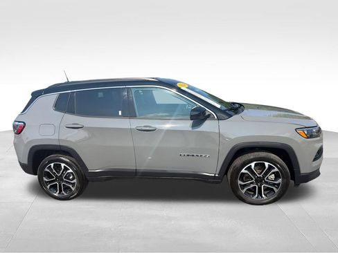 Used 2024 Jeep Compass Limited AWD/4WD image 8