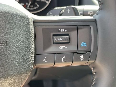 New 2026 Nissan Rogue SV FWD image 33