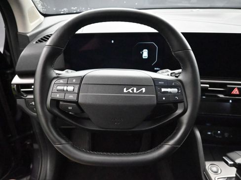 Used 2026 Kia Sportage SX FWD image 13