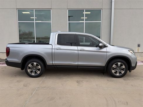 Used 2018 Honda Ridgeline RTL-E image 4