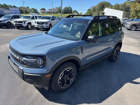 New 2025 Ford Bronco Sport Outer Banks w/ Outer Banks Tech Package+ AWD/4WD image 14