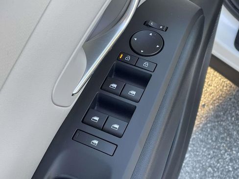 Used 2025 Hyundai Tucson SEL FWD image 6