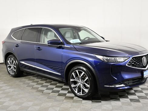 Used 2024 Acura MDX SH-AWD w/ Technology Package image 4