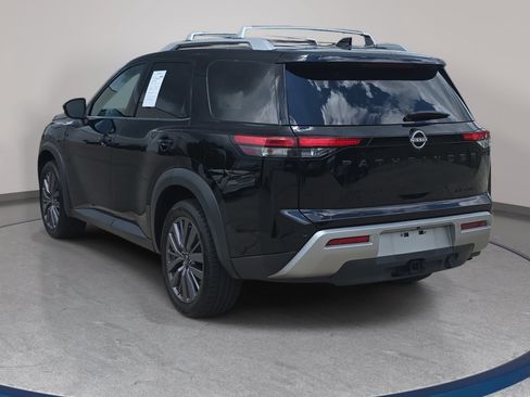 Used 2023 Nissan Pathfinder SL w/ SL Premium Package AWD/4WD image 8