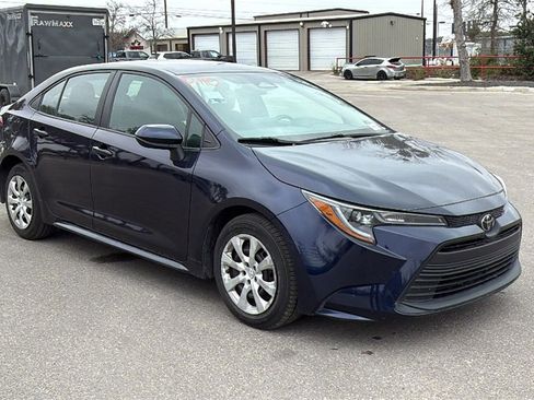 Used 2024 Toyota Corolla LE image 9