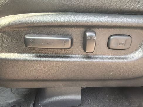 Used 2021 Honda Pilot Black Edition image 15