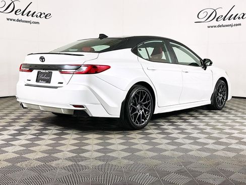 Used 2025 Toyota Camry XSE FWD image 6