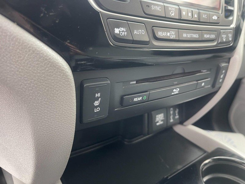 Used 2018 Honda Pilot Touring image 34