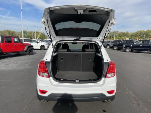 Used 2019 Chevrolet Trax LS w/ Tint and Cruise Package image 5