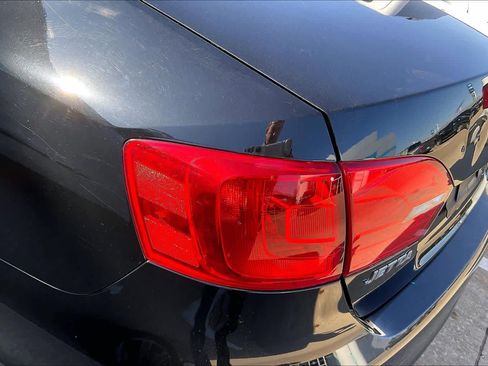 Used 2011 Volkswagen Jetta SE image 27