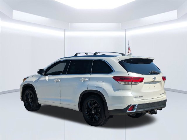 Used 2019 Toyota Highlander Limited AWD/4WD image 3
