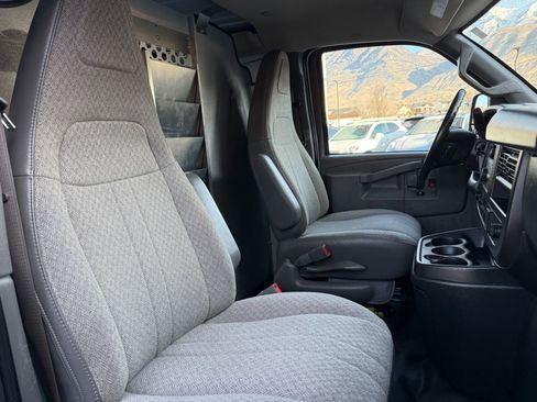 Used 2023 Chevrolet Express 2500 w/ Driver Convenience Package image 18