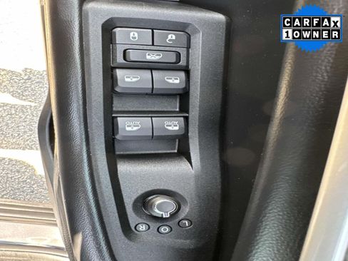 Used 2025 Jeep Grand Cherokee L Limited w/ Luxury Tech Group II image 20