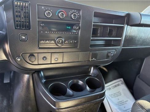 Used 2019 GMC Savana 2500 w/ Driver Convenience Package image 15