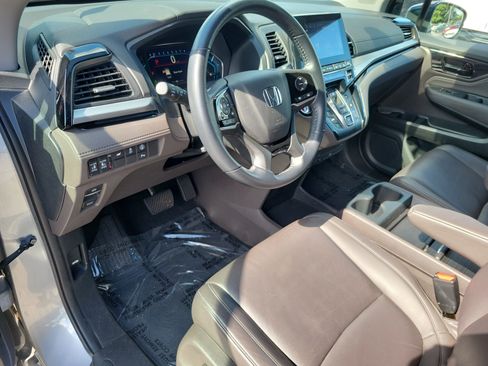 Used 2023 Honda Odyssey Touring image 19