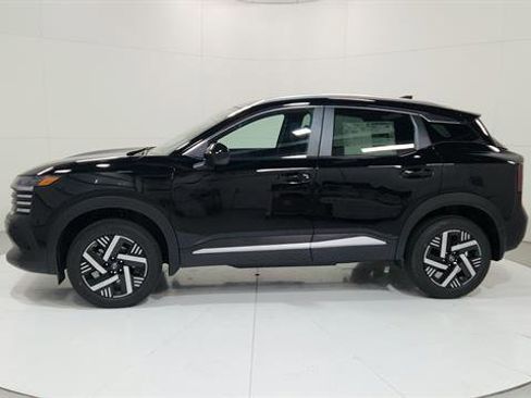 Certified 2026 Nissan Kicks SV FWD image 5