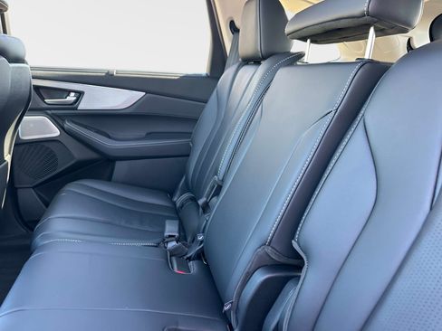 Certified 2025 Acura MDX FWD w/ Technology Package image 13