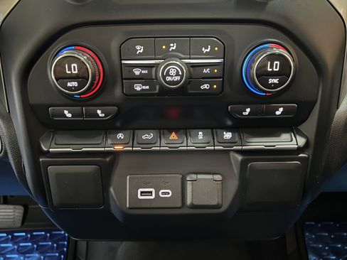 Used 2019 Chevrolet Silverado 1500 RST w/ All-Star Edition image 18