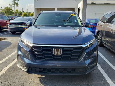 Certified 2025 Honda CR-V LX image 2