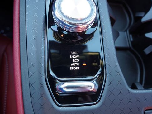 Used 2024 Jeep Wagoneer Launch Edition image 34