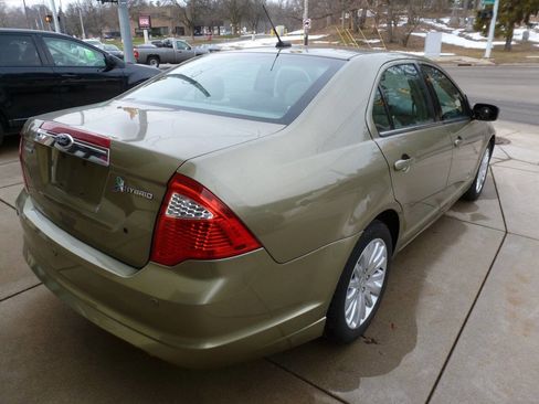 Used 2012 Ford Fusion Hybrid image 2