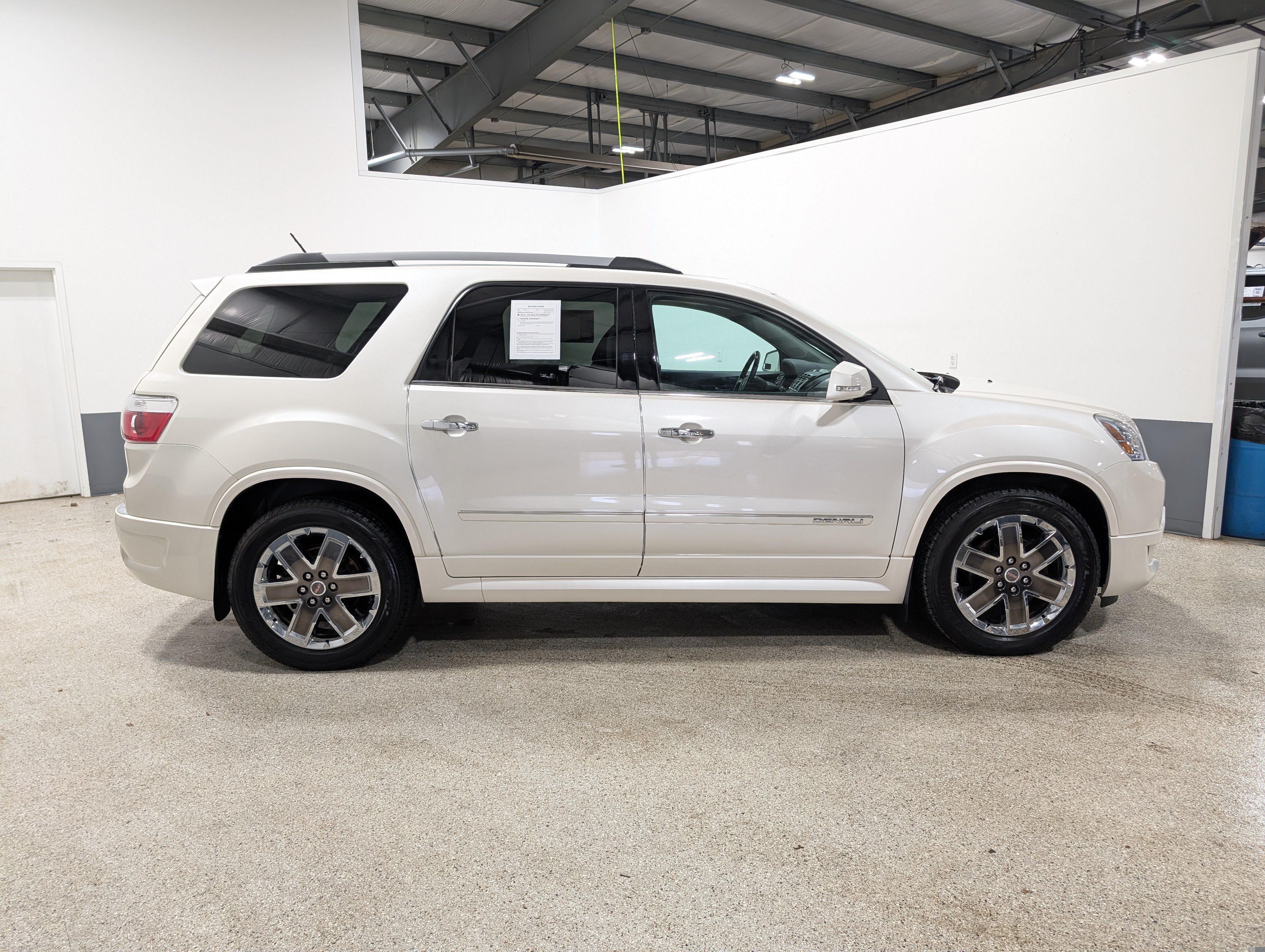 Used 2011 GMC Acadia Denali AWD/4WD image 2