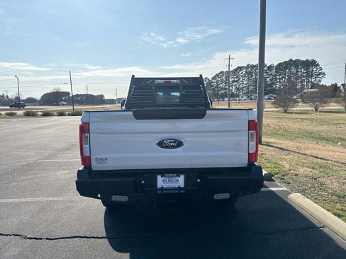 Used 2017 Ford F250 XL w/ Power Equipment Group image 8