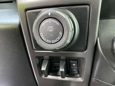 Used 2017 Ford F150 XLT w/ Equipment Group 302A Luxury image 31