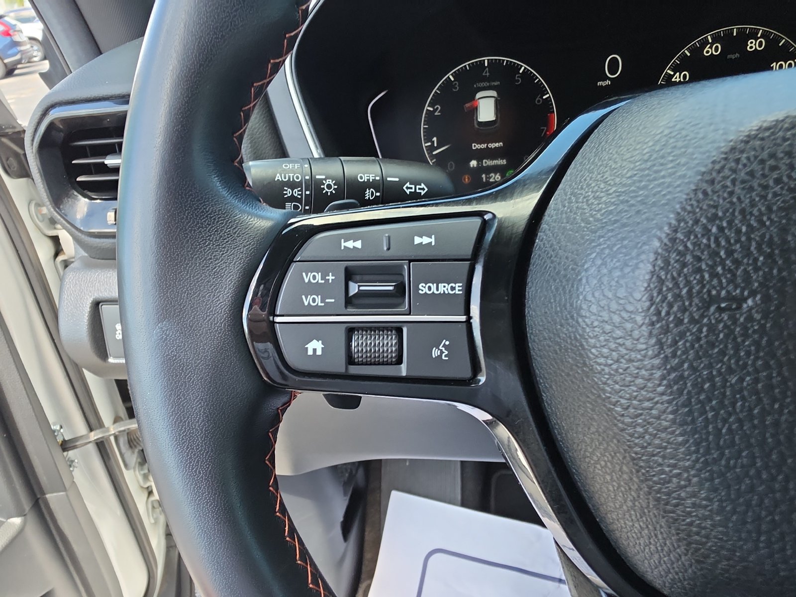 Used 2025 Honda Pilot Sport image 23