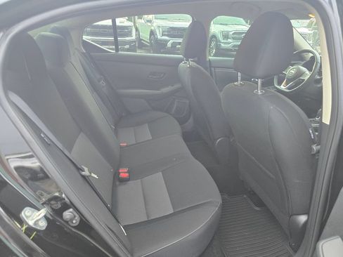 Used 2025 Nissan Sentra SV w/ All-Weather Package FWD image 11