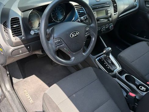 Used 2018 Kia Forte LX FWD image 18