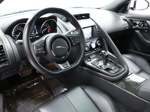 Used 2016 Jaguar F-TYPE R AWD/4WD image 2