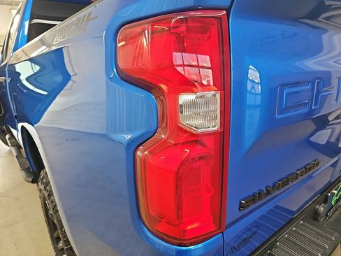 Used 2024 Chevrolet Silverado 1500 LT Trail Boss w/ Convenience Package II image 39