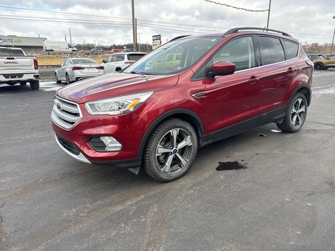 Used 2018 Ford Escape SEL image 8