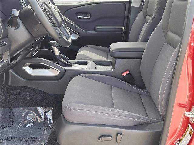 Used 2022 Nissan Frontier SV RWD image 14