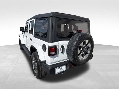 Used 2022 Jeep Wrangler Unlimited Sahara w/ Cold Weather Group AWD/4WD image 7