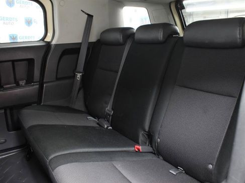 Used 2008 Toyota FJ Cruiser 4WD image 15