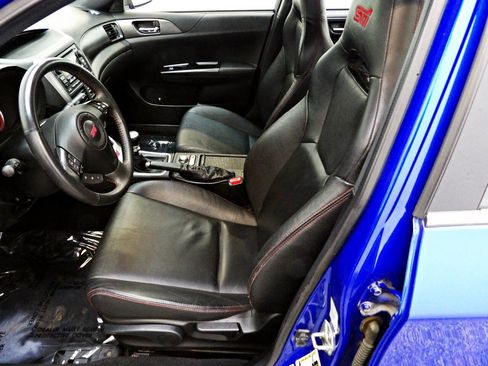 Used 2011 Subaru Impreza WRX STI Limited image 8
