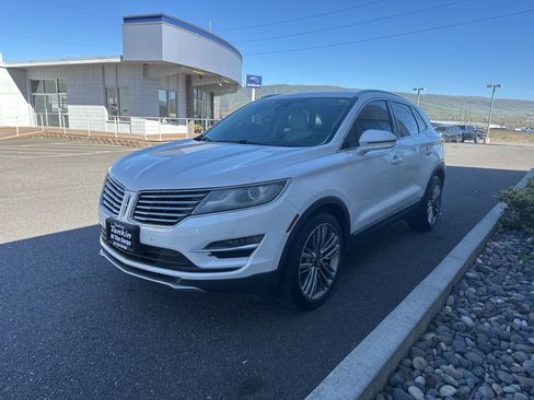 Used 2016 Lincoln MKC Reserve image 9