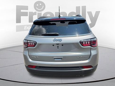 Used 2022 Jeep Compass Limited AWD/4WD image 6