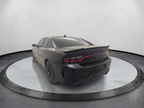 Used 2022 Dodge Charger Scat Pack w/ Plus Group RWD image 7