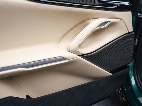 Certified 2025 Ferrari Purosangue image 49