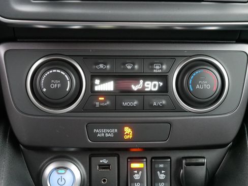 Used 2019 Nissan Leaf S w/ S Charge Package image 23